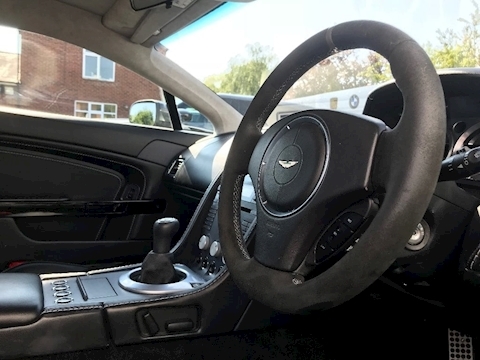 Vantage V8 Hatchback 4.3 Manual Petrol