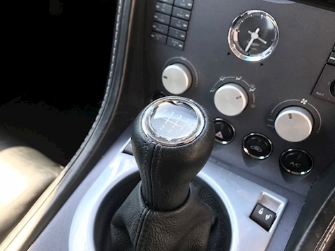 Vantage V8 Hatchback 4.3 Manual Petrol