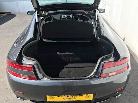 Vantage V8 Hatchback 4.3 Manual Petrol