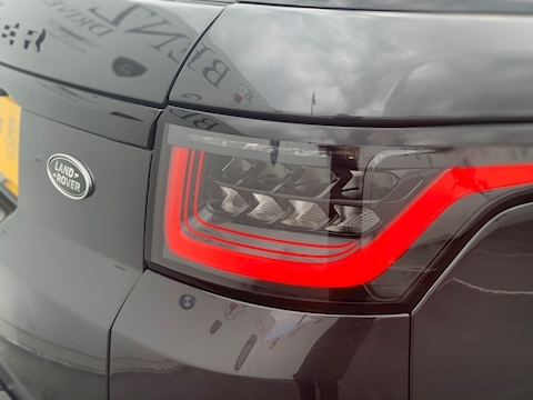 3.0 D300 MHEV HSE Dynamic Black SUV 5dr Diesel Auto 4WD (s/s) (300 ps)