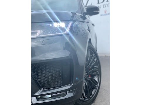 3.0 D300 MHEV HSE Dynamic Black SUV 5dr Diesel Auto 4WD (s/s) (300 ps)