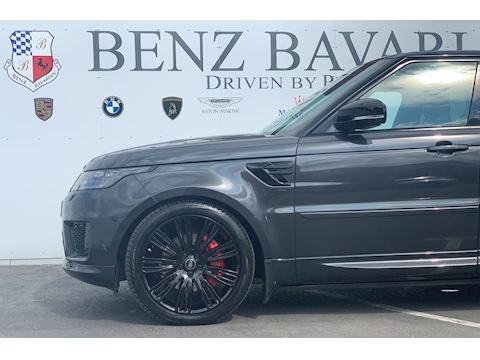3.0 D300 MHEV HSE Dynamic Black SUV 5dr Diesel Auto 4WD (s/s) (300 ps)