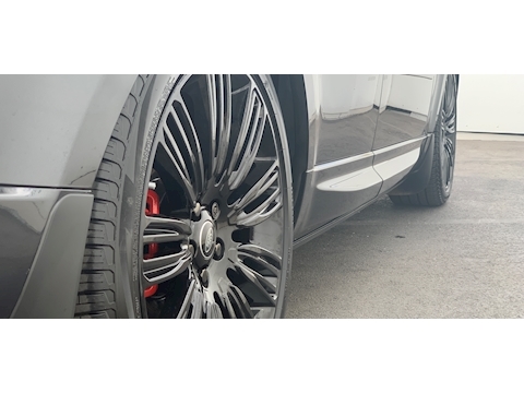 3.0 D300 MHEV HSE Dynamic Black SUV 5dr Diesel Auto 4WD (s/s) (300 ps)