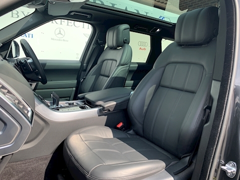 3.0 D300 MHEV HSE Dynamic Black SUV 5dr Diesel Auto 4WD (s/s) (300 ps)