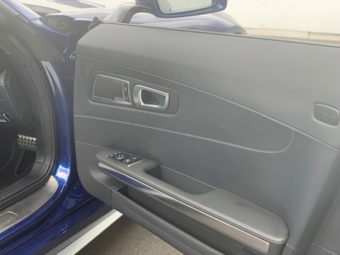 Mercedes AMG GT C 4.0 V8 BiTurbo GPF C Roadster 2dr Petrol SpdS DCT (s/s) (557 ps)