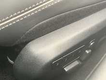 Mercedes AMG GT C 4.0 V8 BiTurbo GPF C Roadster 2dr Petrol SpdS DCT