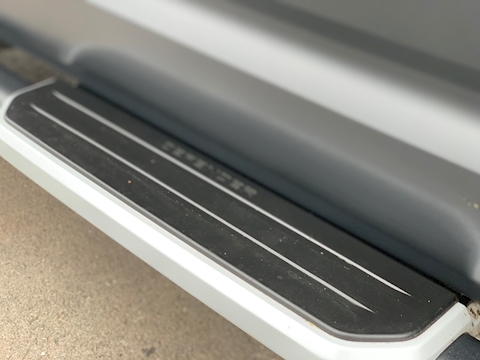 Defender 3.0 D200 MHEV S SUV 3dr Diesel Auto 4WD (s/s) (200 ps)