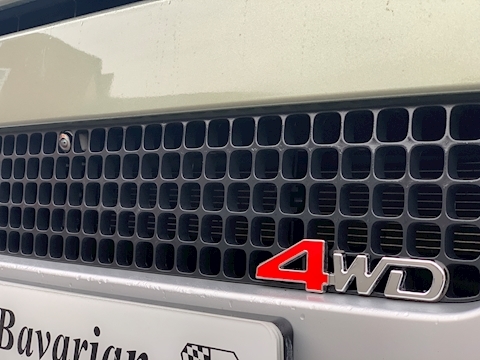 Defender 3.0 D200 MHEV S SUV 3dr Diesel Auto 4WD (s/s) (200 ps)