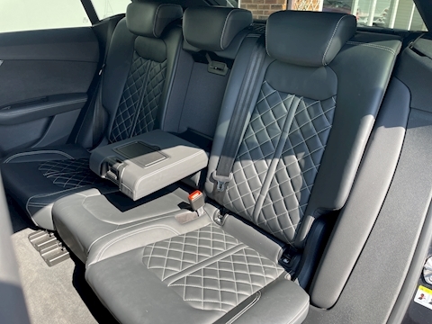 4.0 TDI V8 SUV 5dr Diesel Tiptronic quattro Euro 6 (s/s) (435 ps)