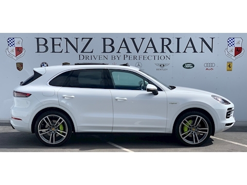 Porsche Cayenne 3.0 V6 E-Hybrid 14.1kWh SUV 5dr Petrol Plug-in Hybrid TiptronicS 4WD Euro 6 (s/s) (462 ps)