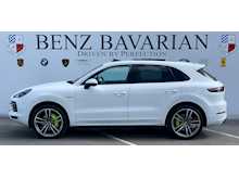 Porsche Cayenne 3.0 V6 E-Hybrid 14.1kWh SUV 5dr Petrol Plug-in Hybrid TiptronicS 4WD Euro 6