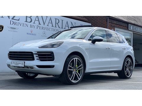 Porsche Cayenne 3.0 V6 E-Hybrid 14.1kWh SUV 5dr Petrol Plug-in Hybrid TiptronicS 4WD Euro 6 (s/s) (462 ps)
