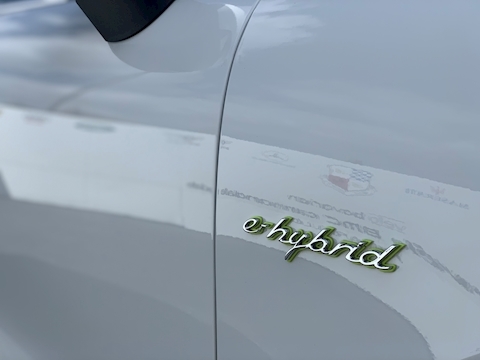 Porsche Cayenne 3.0 V6 E-Hybrid 14.1kWh SUV 5dr Petrol Plug-in Hybrid TiptronicS 4WD Euro 6 (s/s) (462 ps)