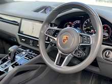 Porsche Cayenne 3.0 V6 E-Hybrid 14.1kWh SUV 5dr Petrol Plug-in Hybrid TiptronicS 4WD Euro 6