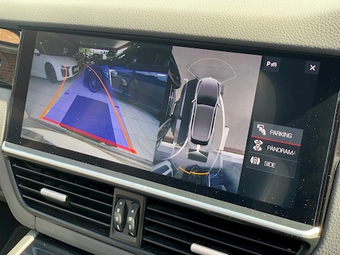 Porsche Cayenne 3.0 V6 E-Hybrid 14.1kWh SUV 5dr Petrol Plug-in Hybrid TiptronicS 4WD Euro 6 (s/s) (462 ps)