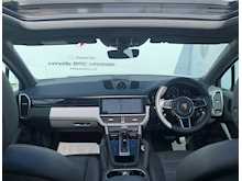 Porsche Cayenne 3.0 V6 E-Hybrid 14.1kWh SUV 5dr Petrol Plug-in Hybrid TiptronicS 4WD Euro 6