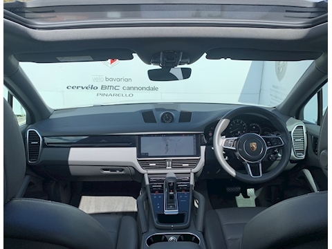 Porsche Cayenne 3.0 V6 E-Hybrid 14.1kWh SUV 5dr Petrol Plug-in Hybrid TiptronicS 4WD Euro 6 (s/s) (462 ps)