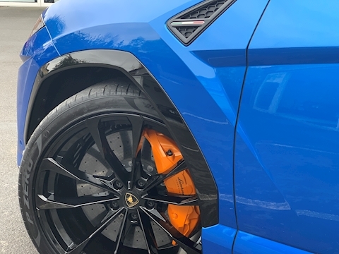 Urus Estate 4.0 V8 Petrol