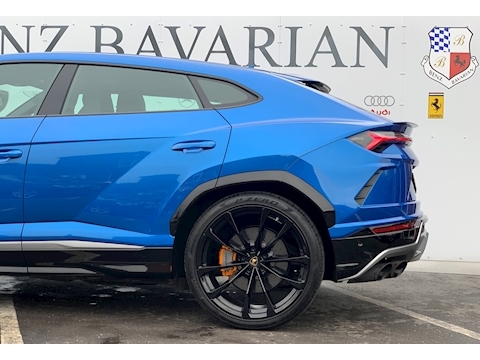 Urus Estate 4.0 V8 Petrol