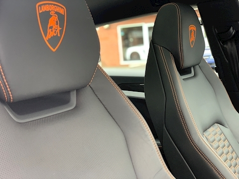 Urus Estate 4.0 V8 Petrol