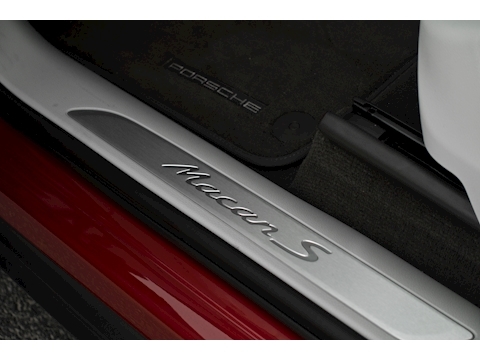 Macan D S Pdk Estate 3.0 Semi Auto Diesel