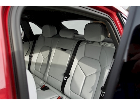 Macan D S Pdk Estate 3.0 Semi Auto Diesel