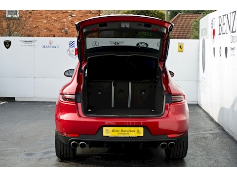 Macan D S Pdk Estate 3.0 Semi Auto Diesel