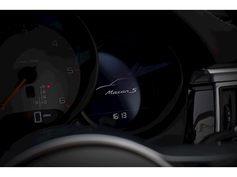 Macan D S Pdk Estate 3.0 Semi Auto Diesel