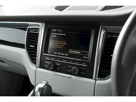 Macan D S Pdk Estate 3.0 Semi Auto Diesel