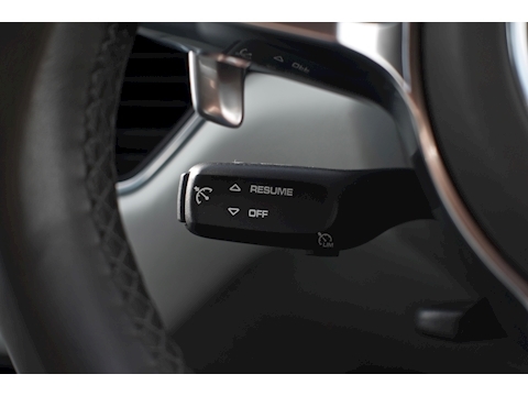 Macan D S Pdk Estate 3.0 Semi Auto Diesel