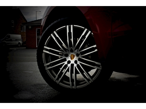 Macan D S Pdk Estate 3.0 Semi Auto Diesel