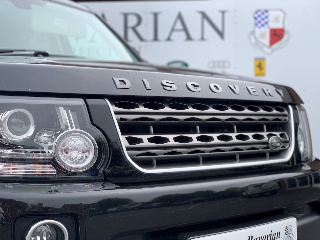 Discovery 4 Graphite SUV 3.0 Automatic Diesel