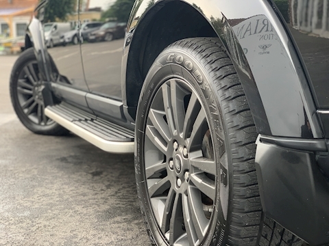 Discovery 4 Graphite SUV 3.0 Automatic Diesel