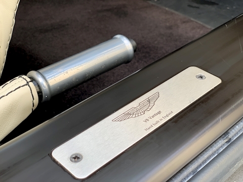 Vantage 4.7 V8 Coupe 2dr Petrol Sportshift II (EU6) (420 bhp) 4.7 2dr Coupe Sportshift II Petrol