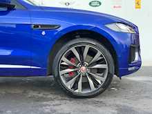 Jaguar F-PACE 3.0d V6 First Edition Auto AWD (s/s) 5dr