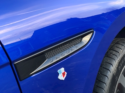 3.0d V6 First Edition SUV 5dr Diesel Auto AWD (s/s) (300 ps)
