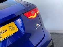 Jaguar F-PACE 3.0d V6 First Edition Auto AWD (s/s) 5dr