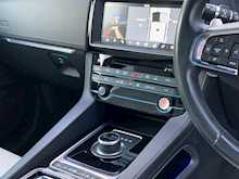 Jaguar F-PACE 3.0d V6 First Edition Auto AWD (s/s) 5dr
