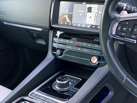 3.0d V6 First Edition SUV 5dr Diesel Auto AWD (s/s) (300 ps)
