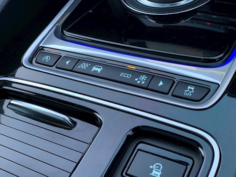 3.0d V6 First Edition SUV 5dr Diesel Auto AWD (s/s) (300 ps)
