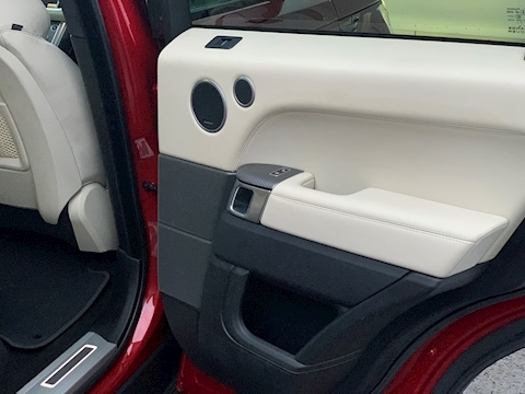 3.0 SD V6 Autobiography Dynamic SUV 5dr Diesel Automatic 4X4 (s/s) (185 g/km, 306 bhp)