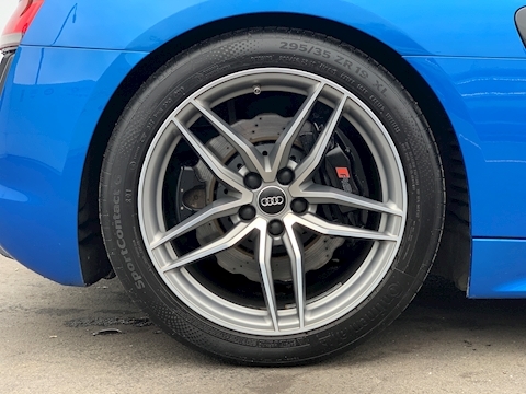 5.2 FSI V10 Coupe 2dr Petrol S Tronic quattro (s/s) (540 ps)