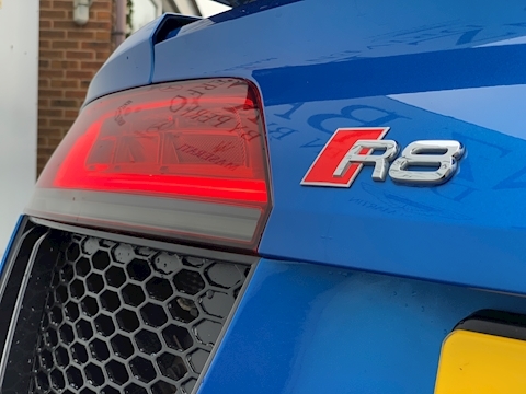 5.2 FSI V10 Coupe 2dr Petrol S Tronic quattro (s/s) (540 ps)