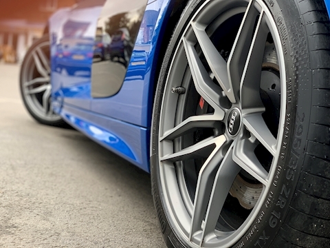 5.2 FSI V10 Coupe 2dr Petrol S Tronic quattro (s/s) (540 ps)