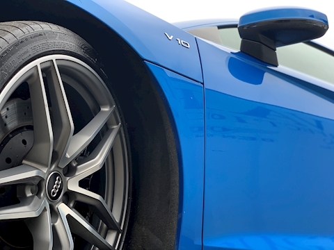 5.2 FSI V10 Coupe 2dr Petrol S Tronic quattro (s/s) (540 ps)