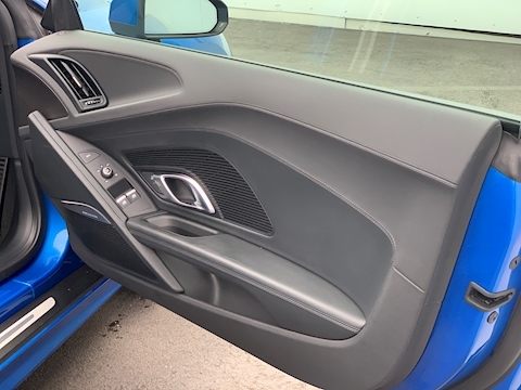 5.2 FSI V10 Coupe 2dr Petrol S Tronic quattro (s/s) (540 ps)