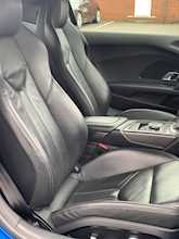 Audi R8 5.2 FSI V10 S Tronic quattro (s/s) 2dr