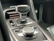Audi R8 5.2 FSI V10 S Tronic quattro (s/s) 2dr