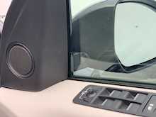 Land Rover Discovery Sport 2.0 TD4 HSE Auto 4WD (s/s) 5dr