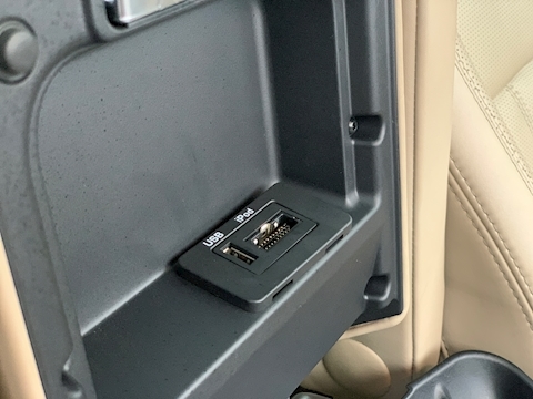 Range Rover 3.0 TD V6 HSE SUV 5dr Diesel Automatic (243 g/km, 242 bhp)